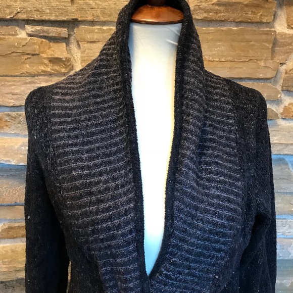 Warm, soft, take anywhere sweater. - Picture 2 of 5